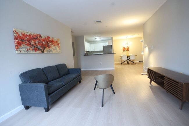 30 Franklin St, Unit 314