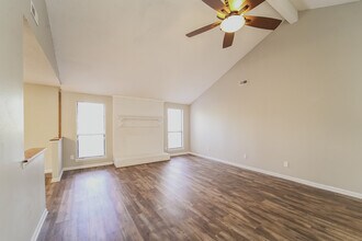 8006 Beacon Hills Rd in Indian Trail, NC - Building Photo - Building Photo