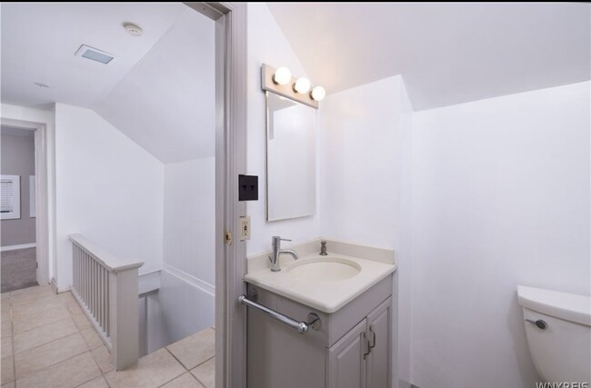 property at 13 Orton Pl