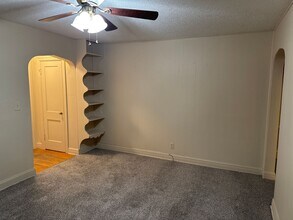 1517 W State St in Springfield, MO - Building Photo - Building Photo