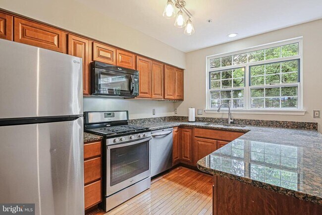 17847 Shotley Bridge Pl in Olney, MD - Building Photo - Building Photo