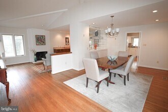 6025 Orris St in McLean, VA - Building Photo - Building Photo