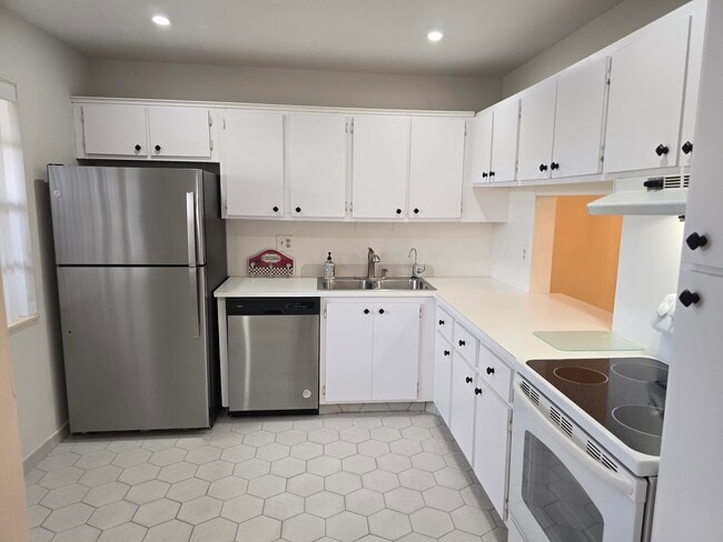 163 Lake Gloria Dr in West Palm Beach, FL - Building Photo - Building Photo