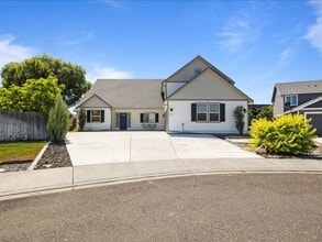 617 Esperanza Ct in Pasco, WA - Building Photo - Building Photo