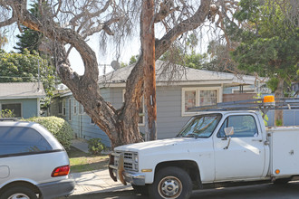 2336 Virginia Ave in Santa Monica, CA - Building Photo - Building Photo