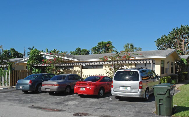 Arbor Apartments in Oakland Park, FL - Foto de edificio - Building Photo