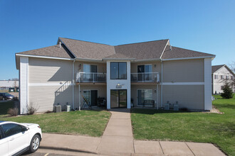 Hidden Lane Apartments in New Richmond, WI - Building Photo - Building Photo