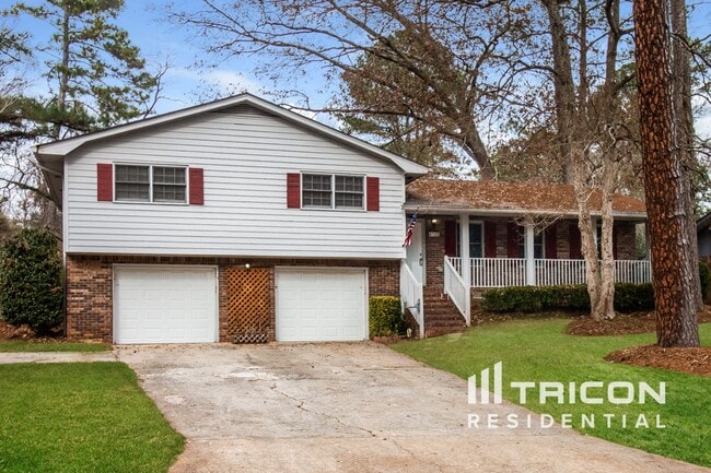 property at 4135 Jeffrey Dr SW