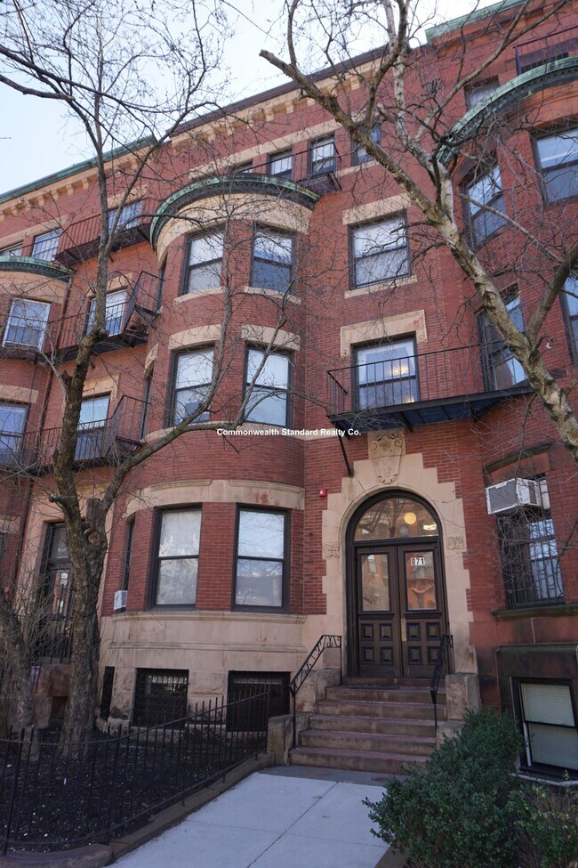 871 Beacon St Apartments and Nearby Boston Apartments For Rent Boston, MA
