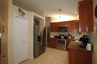 5300 Seagrape Dr in Fort Pierce, FL - Building Photo - Building Photo