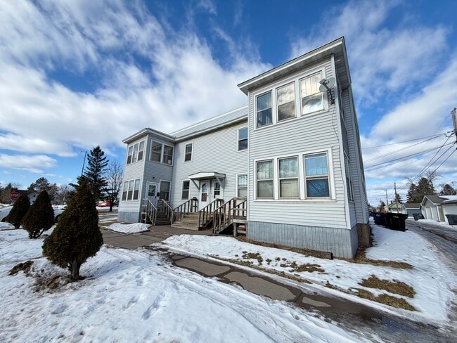 property at 1717 N 26th St