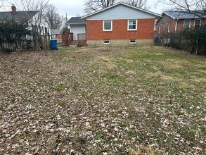 1404 Logan St in Shelbyville, KY - Building Photo - Building Photo