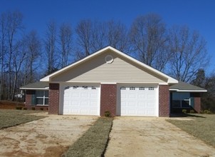 Quail Run Estates in McMinnville, TN - Foto de edificio - Building Photo