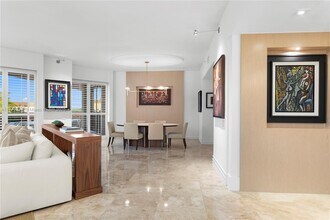 10 Edgewater Dr in Coral Gables, FL - Building Photo - Building Photo