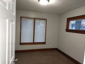 236 E Rose St in Owatonna, MN - Building Photo - Building Photo