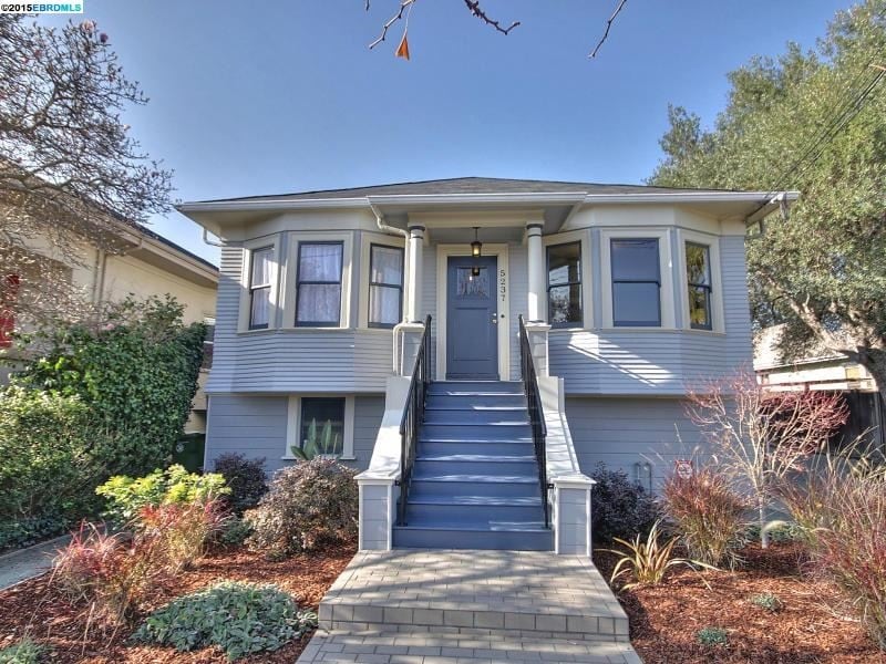 5237-5239 Miles Ave in Oakland, CA - Foto de edificio