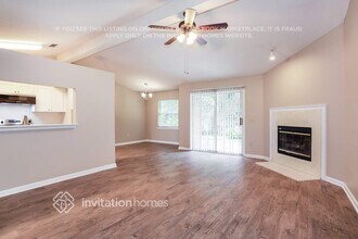 11769 Mountain Ash Rd E in Jacksonville, FL - Foto de edificio - Building Photo