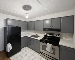 200 Swanton St, Unit 704 in Winchester, MA - Building Photo