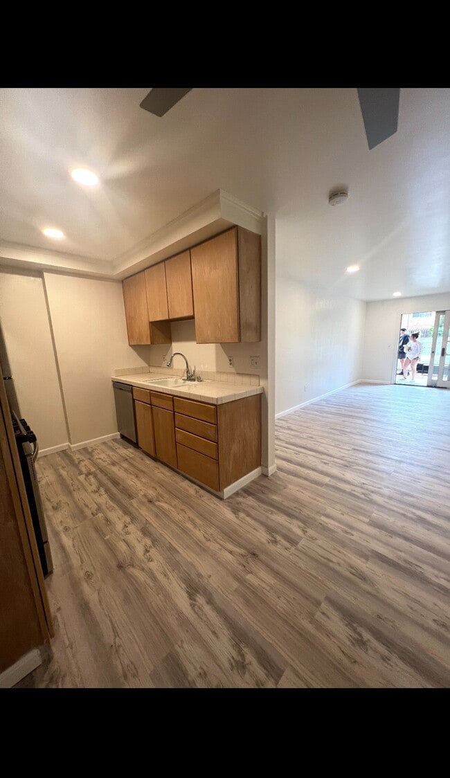 6600 Warner Ave in Huntington Beach, CA - Building Photo - Building Photo