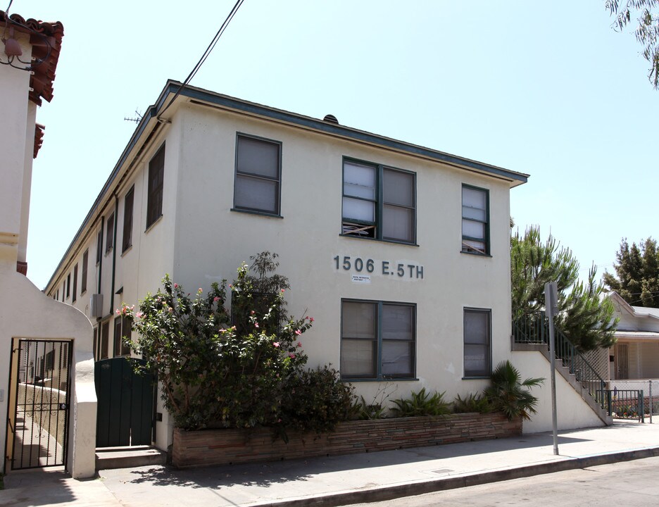 1506 E 5th St in Long Beach, CA - Foto de edificio