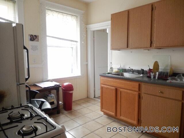 447 Park Dr in Boston, MA - Building Photo - Building Photo