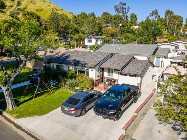 7766 Shadyspring Dr | Rentals in Burbank, CA