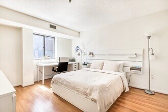 147 Kelton St, Unit 501 in Boston, MA - Building Photo - Building Photo