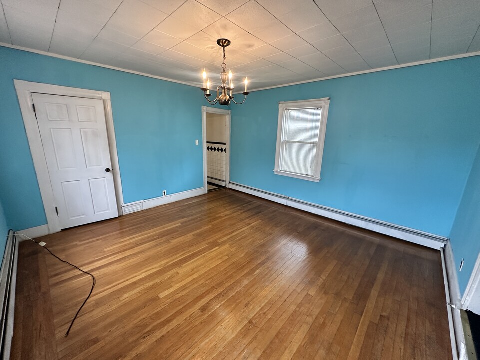 74 Otis St, Unit 2 in Cambridge, MA - Building Photo