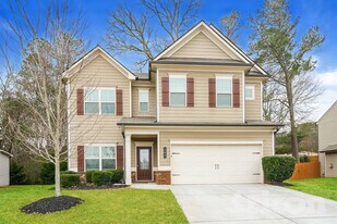 208 Evergreen Way in Loganville, GA - Building Photo