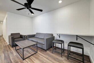 2419 Shakespeare St in Houston, TX - Building Photo - Building Photo