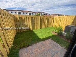 21044 NE 8th Ave in North Miami Beach, FL - Building Photo - Building Photo