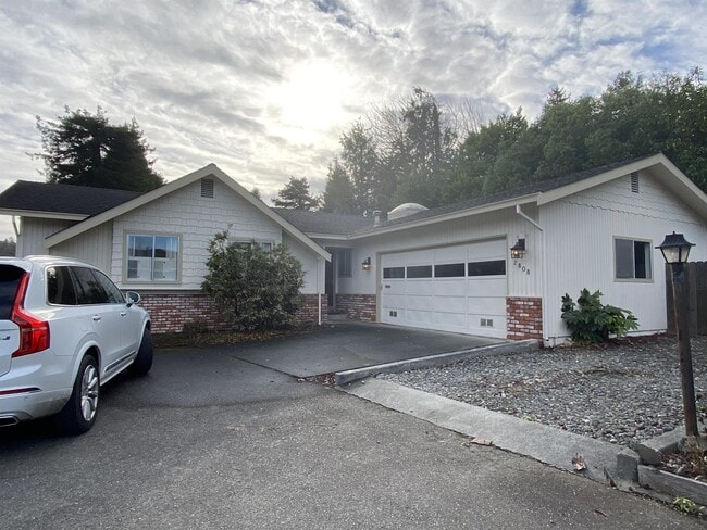 property at 2808 Harrison Ave