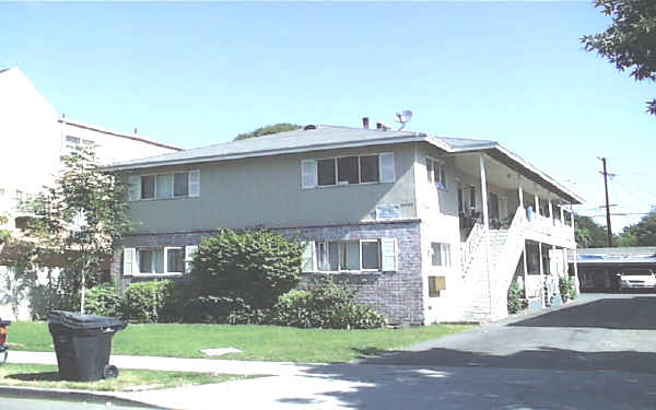 14155 Gilmore St in Van Nuys, CA - Building Photo - Building Photo