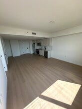 97 NW 27th St, Unit A3 in Miami, FL - Building Photo - Building Photo