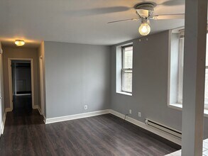 808 S 6th St in Philadelphia, PA - Building Photo - Building Photo