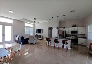 2116 NE 22nd Ave in Cape Coral, FL - Building Photo - Building Photo