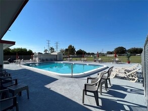 5954 140th Terrace N in Clearwater, FL - Building Photo - Building Photo