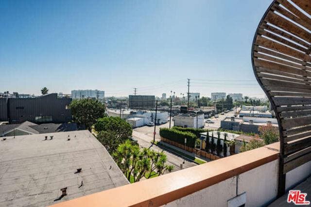 property at 2452 Penmar Ave