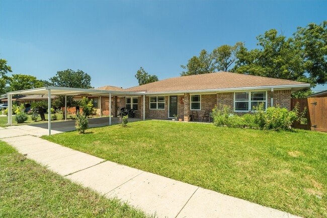 811 Globe St in Houston, TX - Building Photo - Building Photo