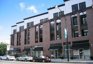 Shoppes on Clybourn in Chicago, IL - Building Photo - Building Photo