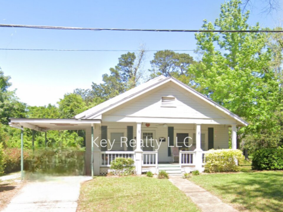 321 Cross St in Pineville, LA - Building Photo