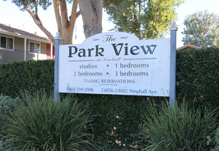 The Park View at Newhall Apartments in Santa Clarita, CA - Building Photo - Building Photo