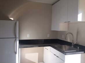 5272 Yorkton Way in San Jose, CA - Foto de edificio - Building Photo