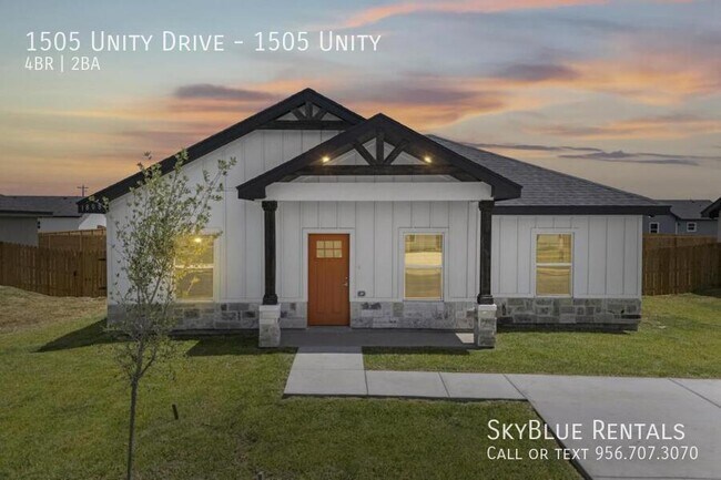1505 Unity Dr in Mercedes, TX - Foto de edificio - Building Photo