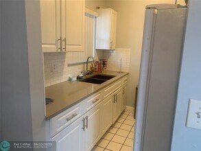 8901 NW 38th Dr in Coral Springs, FL - Building Photo - Building Photo
