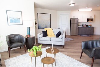 Sequoia Grove Retirement Living in Granite Bay, CA - Foto de edificio - Building Photo