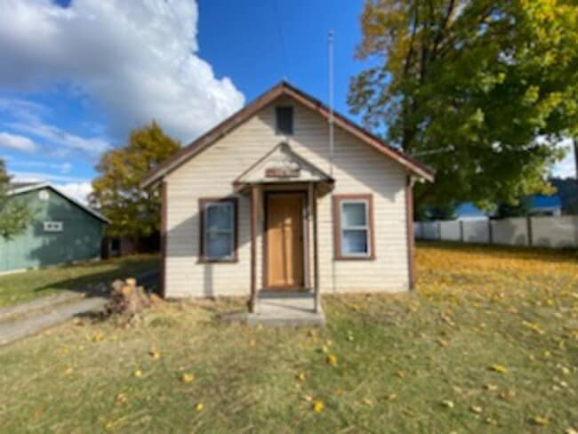 property at 2610 N 12th St