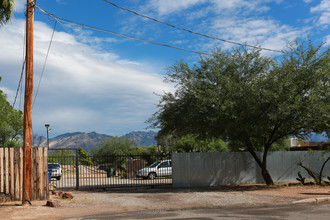 4311-4313 E Fairmount St in Tucson, AZ - Foto de edificio - Building Photo