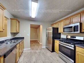 128 Stanfield Ct in Hampton, GA - Building Photo - Building Photo