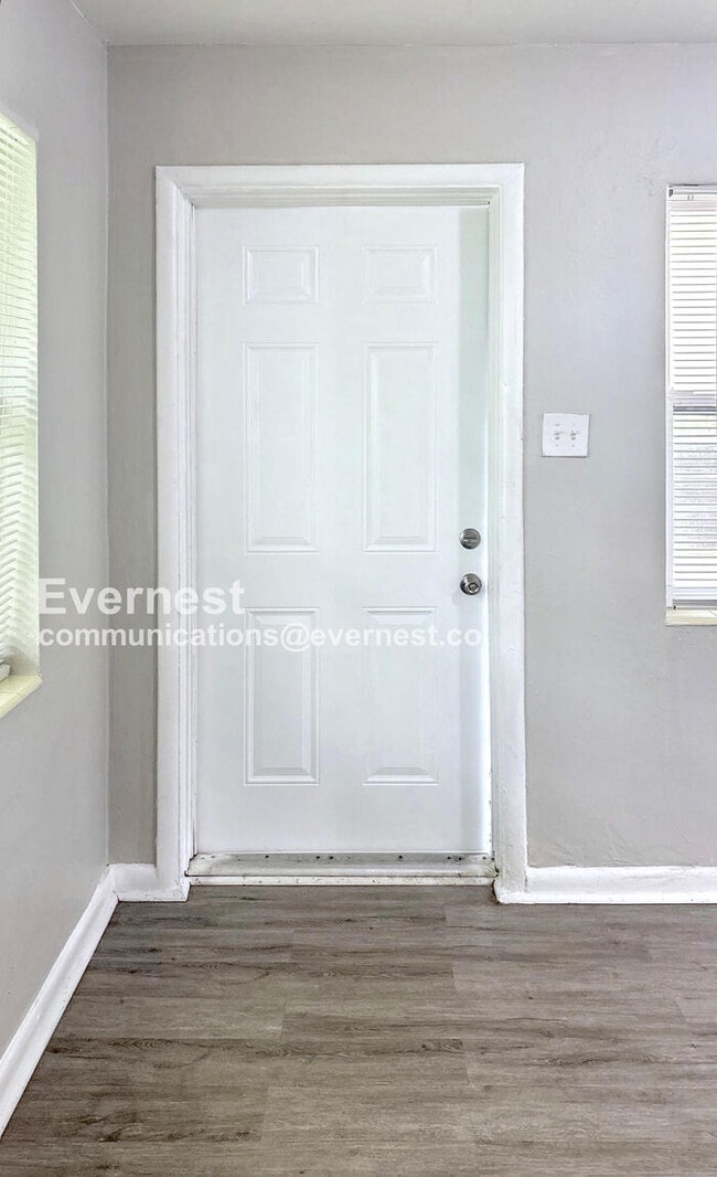 913 E 11th Ave in Tampa, FL - Building Photo - Building Photo
